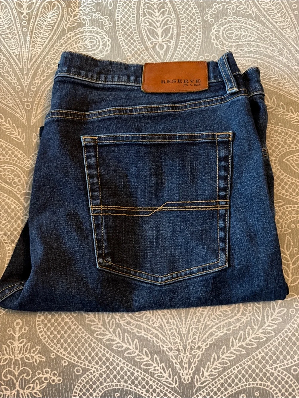 Reserved Men's Straight Jeans in Dark Blue Denim